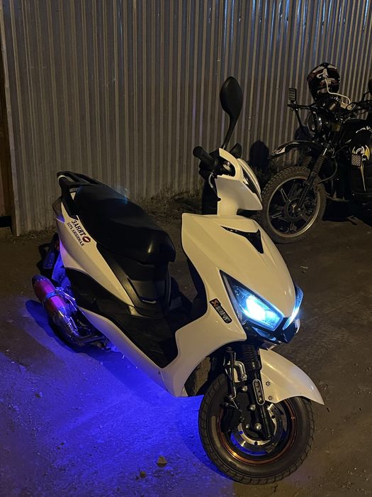 Продается м8 про