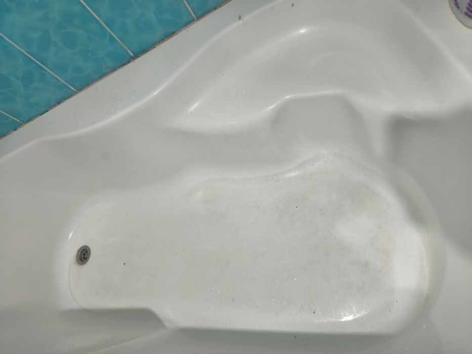 Продам ванну из искусственного камня