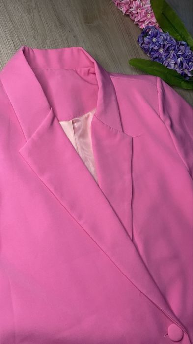 Дамско сако във много добро състояние