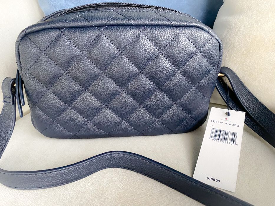 Tommy Hilfiger модерна и практична чанта, оригинална, нова с етикет