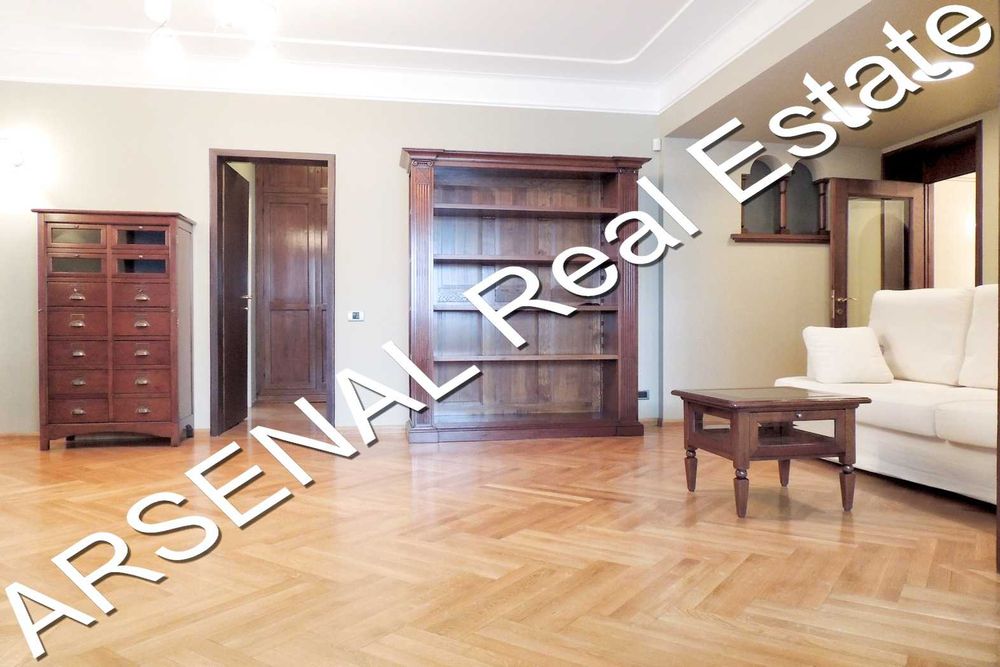 Дава се под наем Тристаен апартамент в София, Център - 204 кв.м за 1600 € - Снимка #3