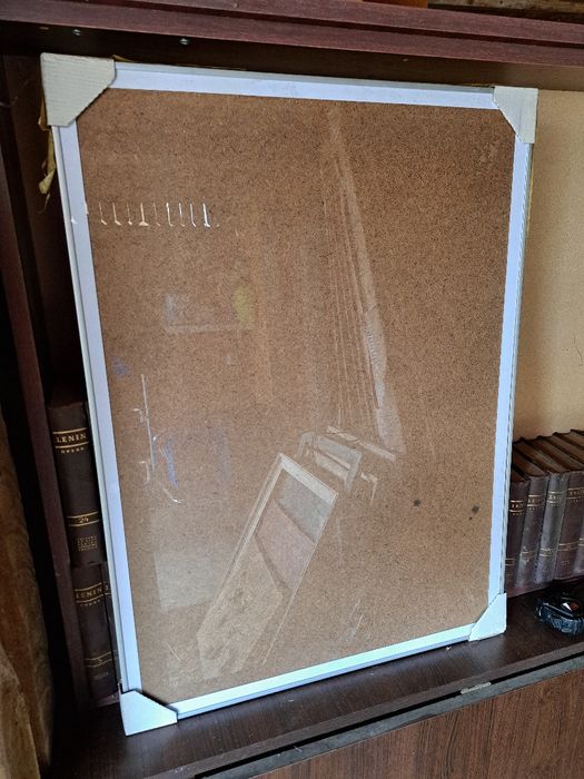 Rame pentru tablou noi patru bucati pe negru si sase pe argintiu.