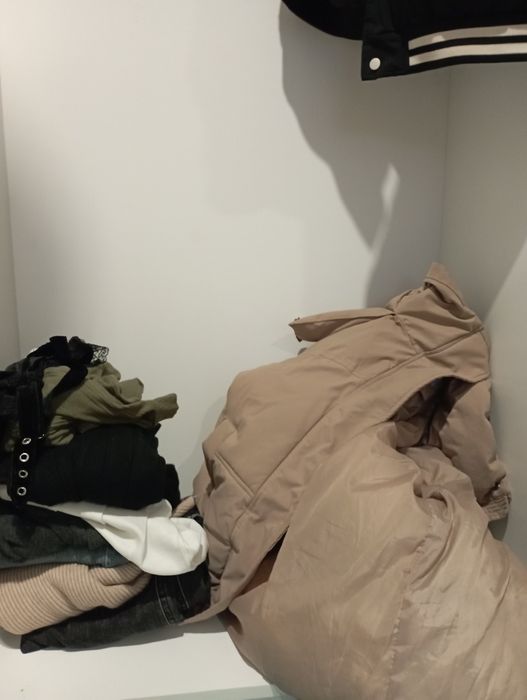 Отдам женские вещи