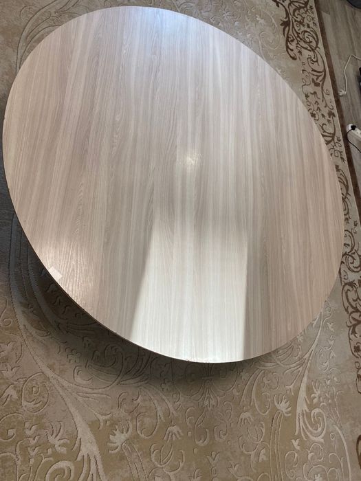 Продам круглый стол