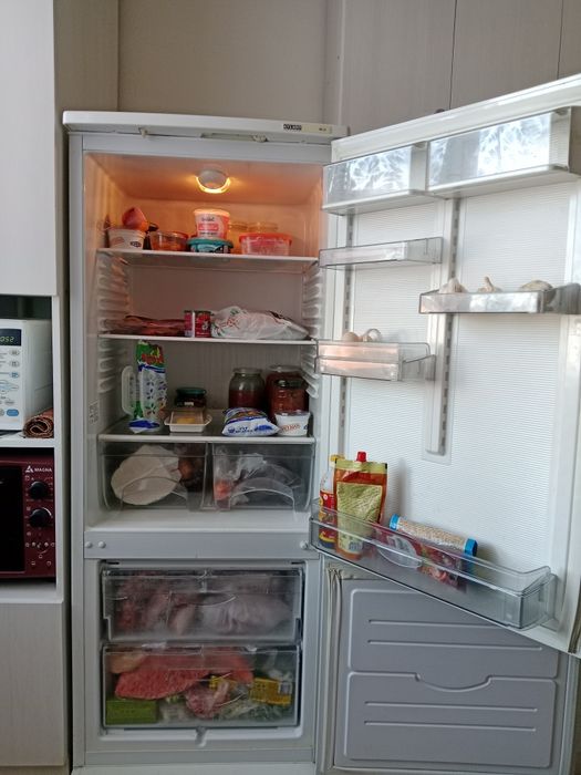 Продам холодильник