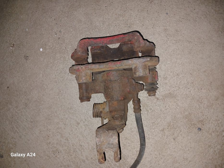 Суппорт на мазда 626 птичка