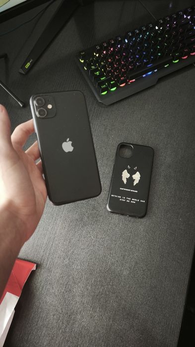 vând iPhone 11, citește descrierea pentru informații importante!