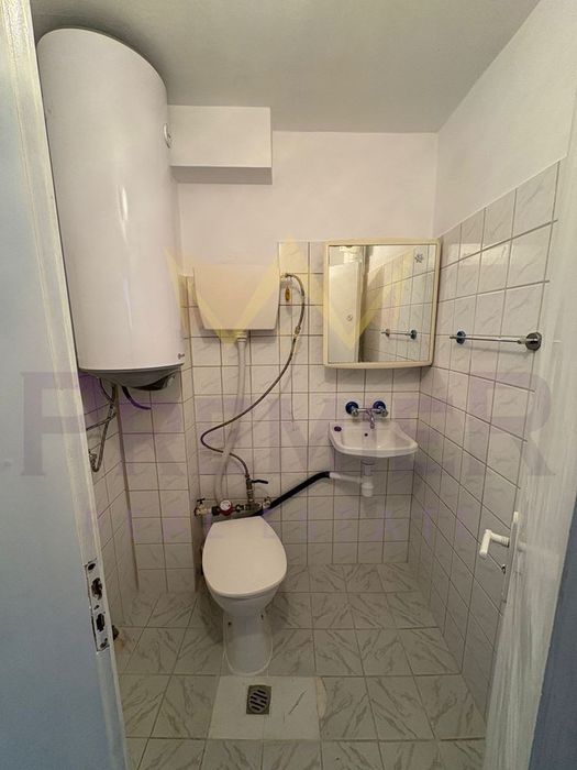 Продава се Тристаен апартамент в Варна, Автогара - 87 кв.м за 1610 €/кв.м - Снимка #8