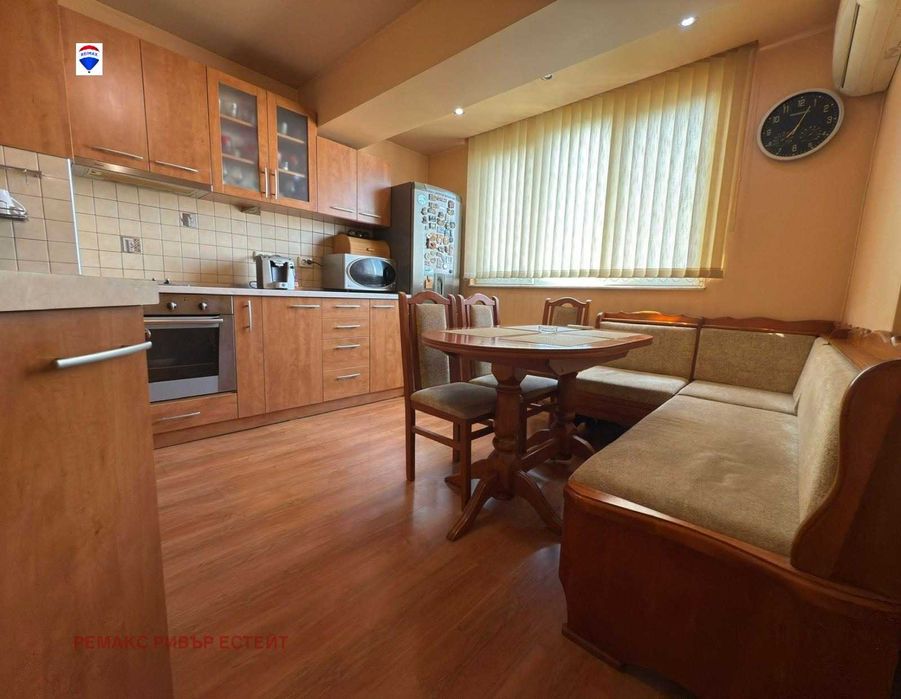 Продава се Двустаен апартамент в Русе, Дружба 1 - 58 кв.м за 1654 €/кв.м - Снимка #5