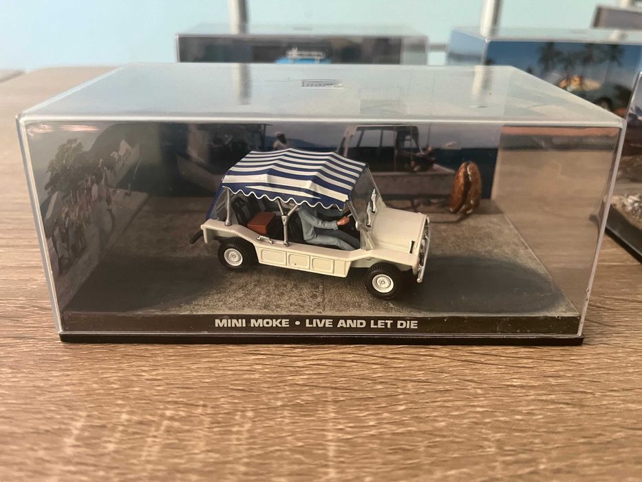 Метални колички в мащаб 1:43 (Atlas, Bburago, Hot Wheels)