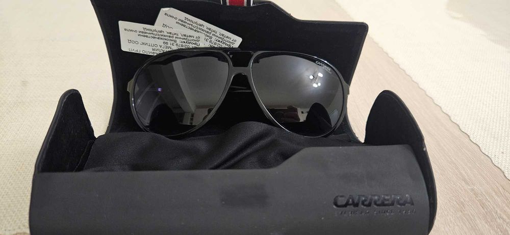 Слънчеви очила  Carrera