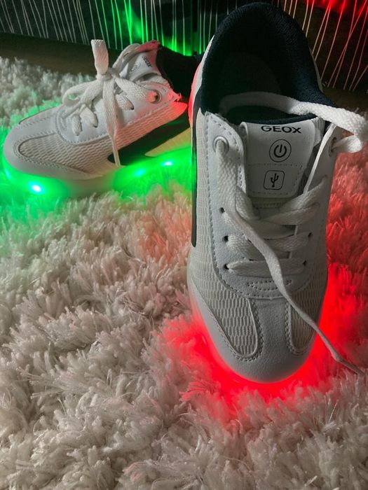 Geox adidasi copii