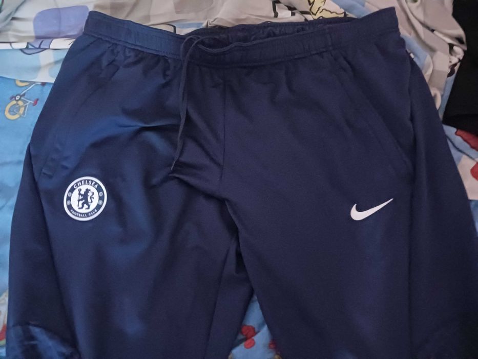 Tricouri fotball Chelsea si Hoffenheim plus Pantaloni lungi si scurti