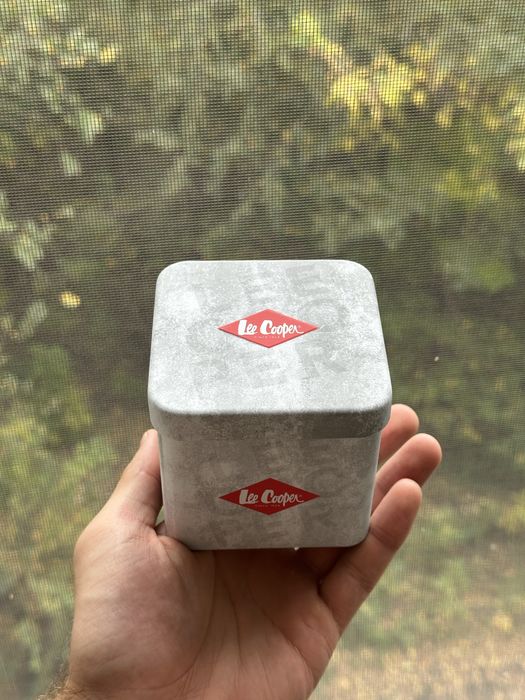 Продам механичесике часы Lee Cooper