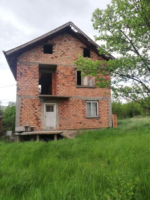 Къща в с. Ярджиловци