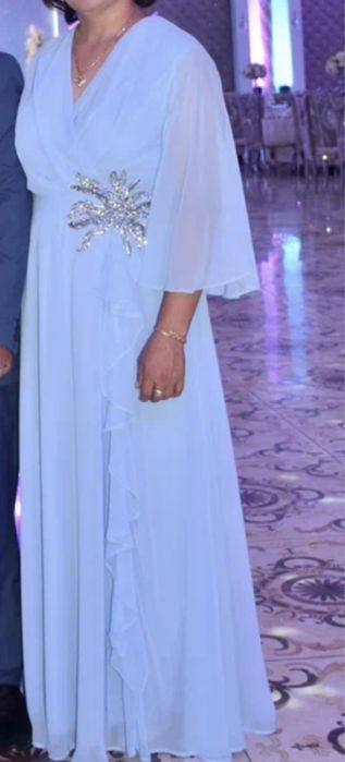 Платье вечернее