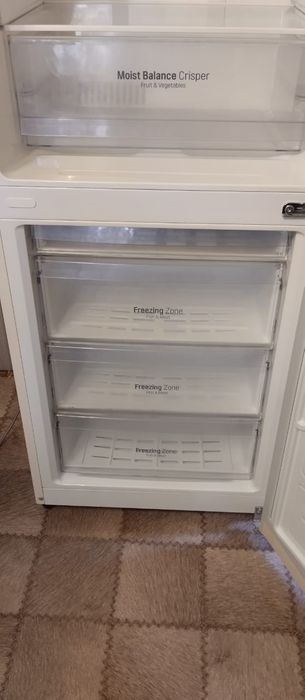 Продам холодильник LG