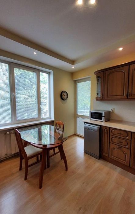 Дава се под наем Четиристаен апартамент в Банкя - 110 кв.м за 860 € - Снимка #6