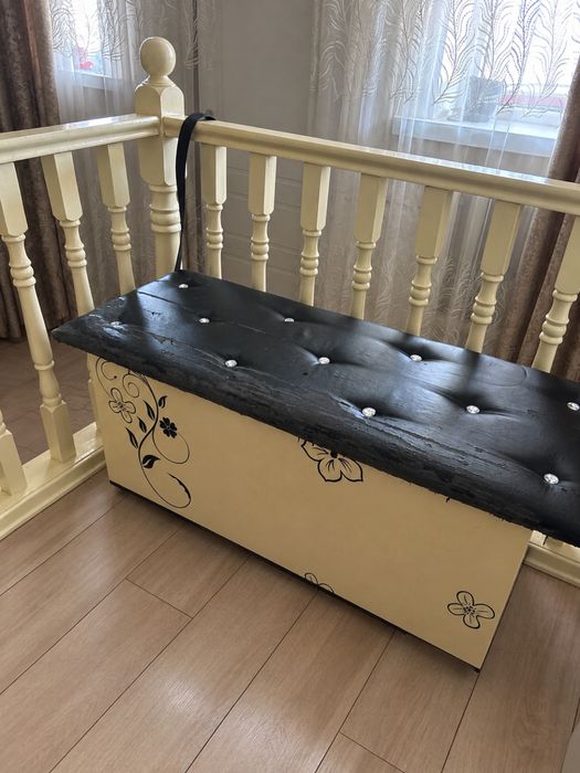 Продам банкетку-сундук
