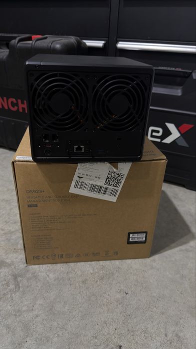 Synology NAS DS923+ , 4GB RAM , 10Gb Placa retea Synology, FACTURA