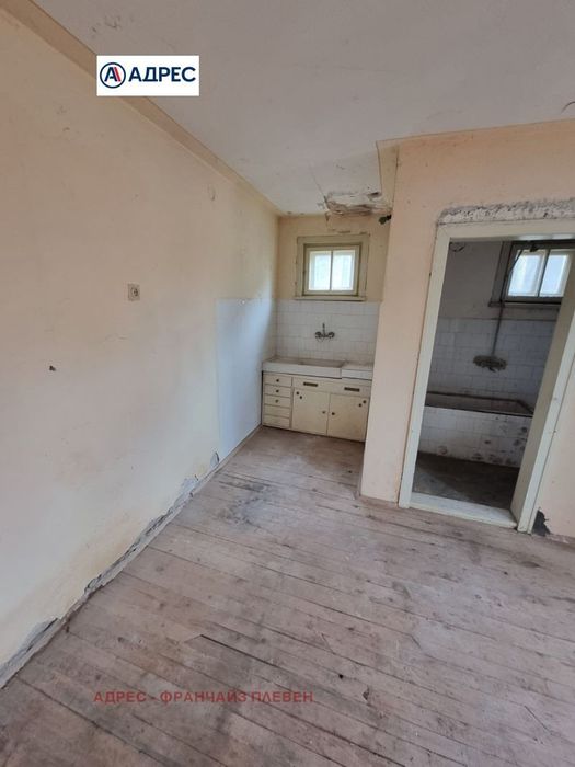 Къща в Плевен, област-гр.Долни Дъбник площ 179 цена 120000