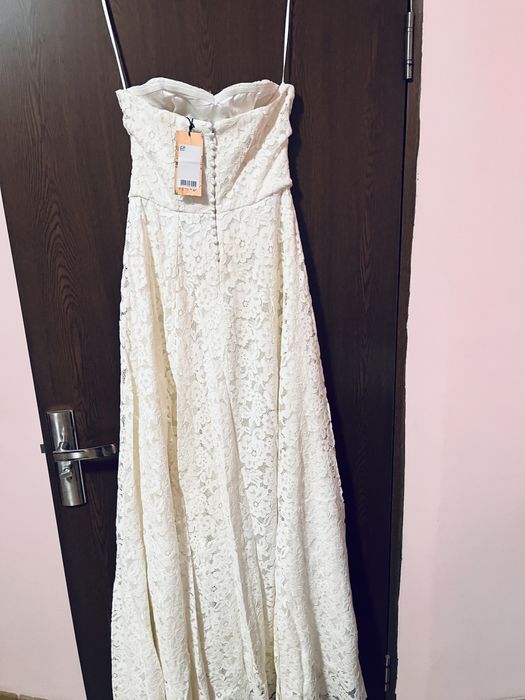 Rochie mireasa dantela decolteu inima marime xs