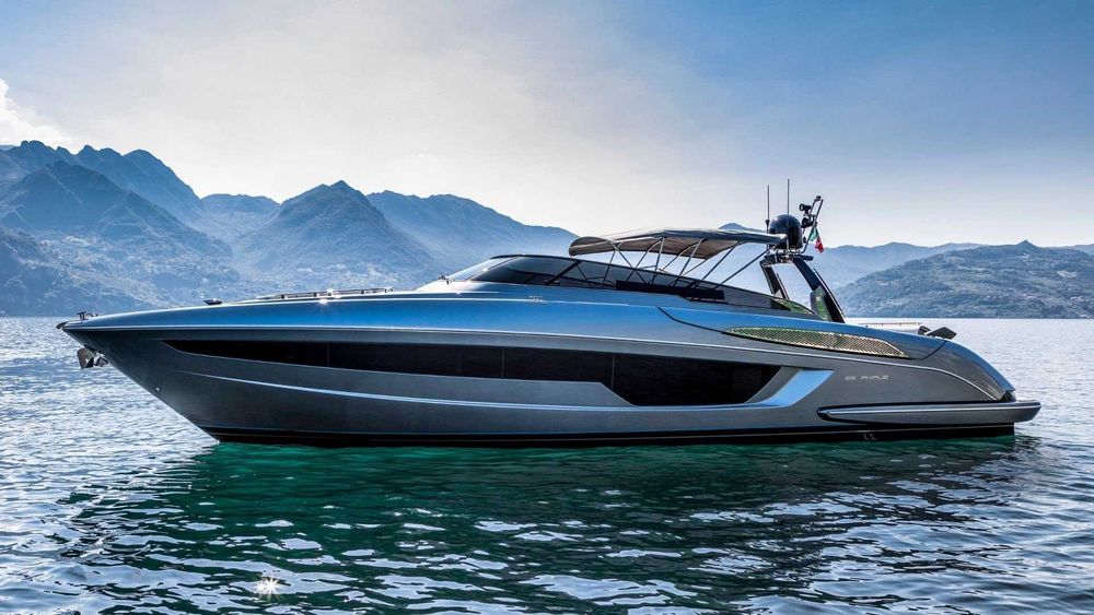 продаю катера лодки и прочее (цена указана за услугу)