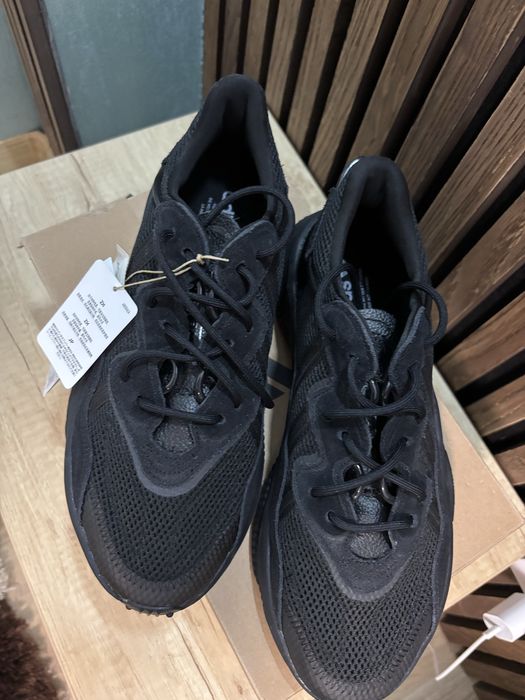 Adidasi noi dupa cate se paote vedea