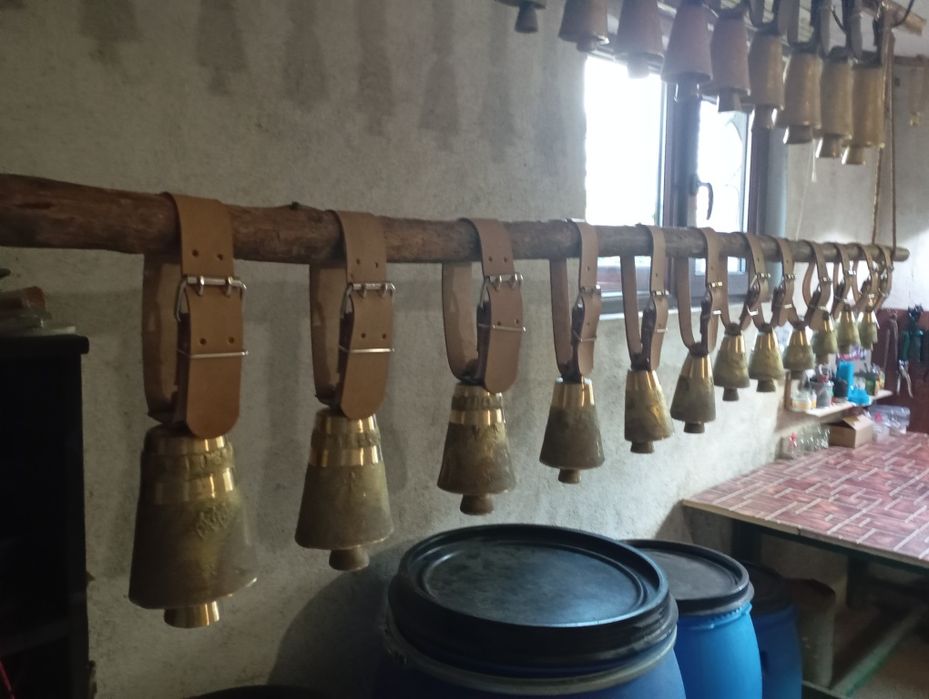 Чанове звънци с каишки