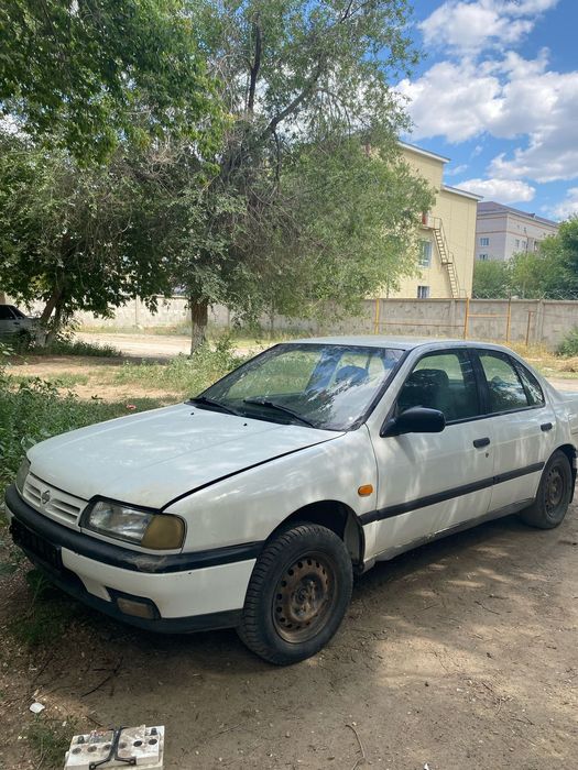 Nissan primera p10 2.0 slx