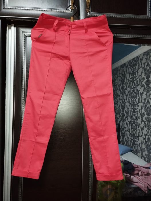 Продам срочно классические штаны.