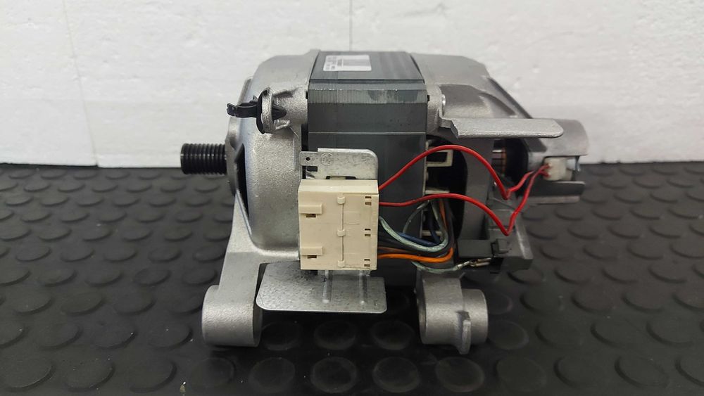 Motor 7 pini Masina de spalat WHIRLPOOL AWS7100/ R22