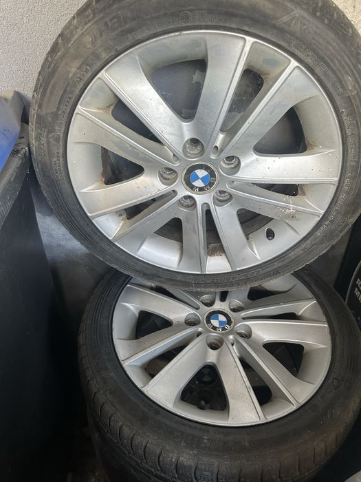 Vand 4 jante Bmw cu 4 anvelope de iarna si 4 de vara