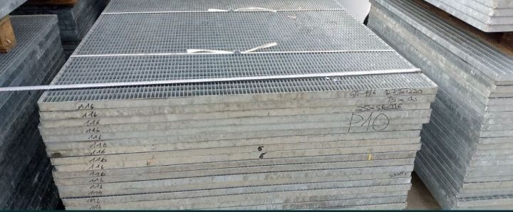 Vând grătare zincate orice model trepte pentru scări orice dimensiune