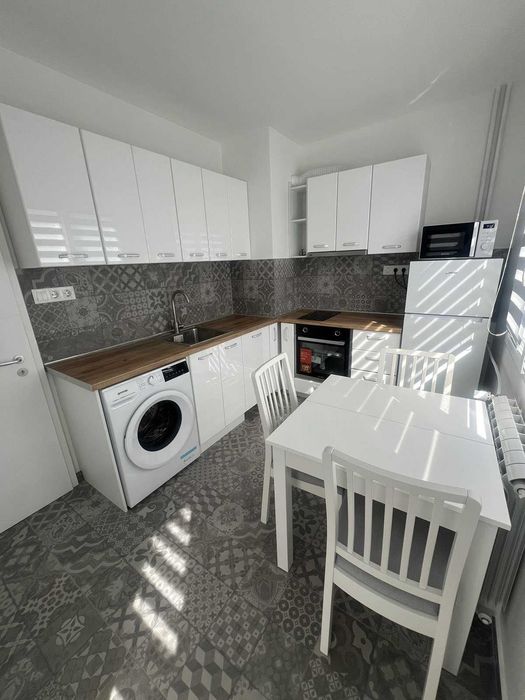 Дава се под наем Двустаен апартамент в София, Стрелбище - 65 кв.м за 500 € - Снимка #2