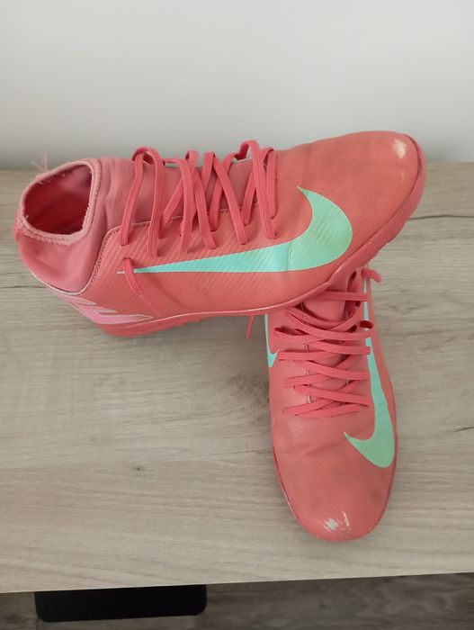 ------ Ghete de fotbal -----