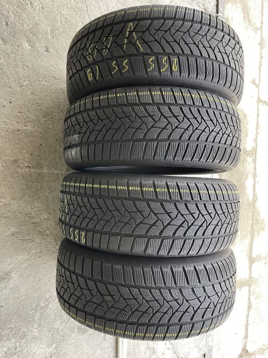 4 anvelope de iarna Dunlop 255/55/19