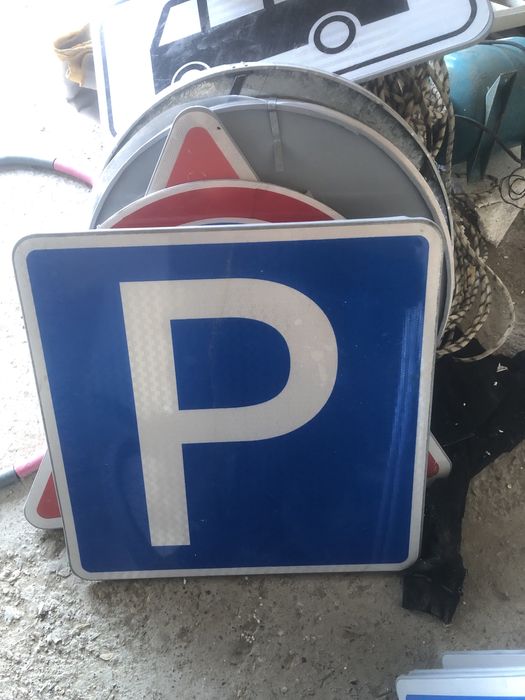 продам дорожные знаки