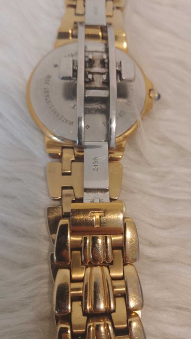 Часовник Tissot Marquise