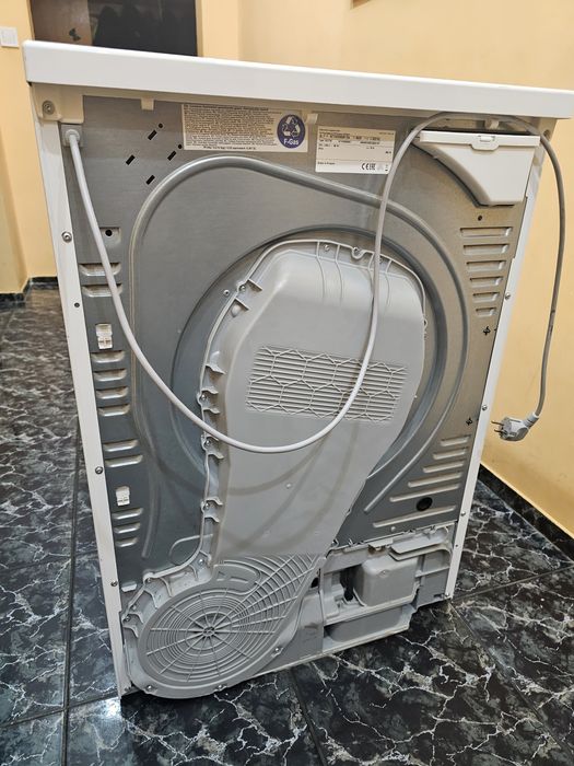 Сушилня Bosch Serie 4 термопомпа