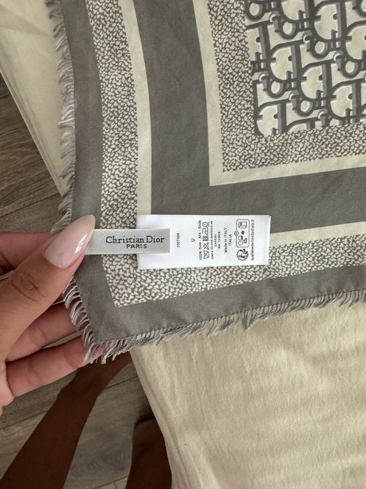 Оригинален шал Dior