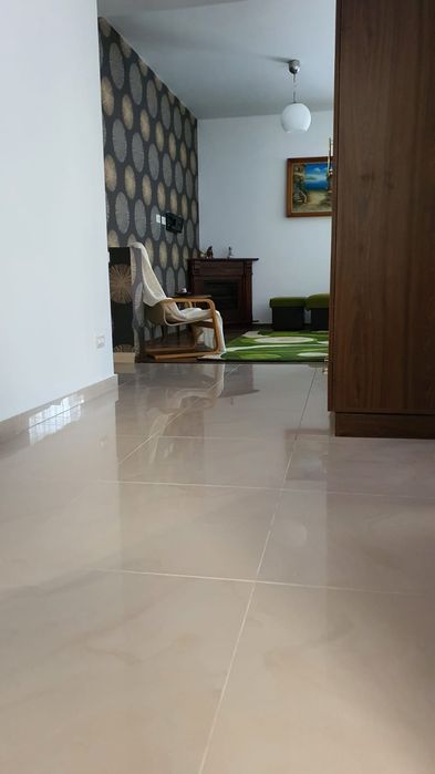 Apartament 3 camere, curte proprie si terasa in zona Cartier Latin.