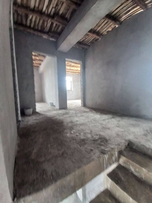 Uy sotiladi karopka fozilifda moljal mexnat vinazavodan otganda