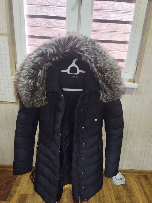 Продаю б/у пальто и утепленная куртка