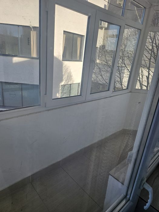 Inchiriez Garsoniera Rovine Helmat