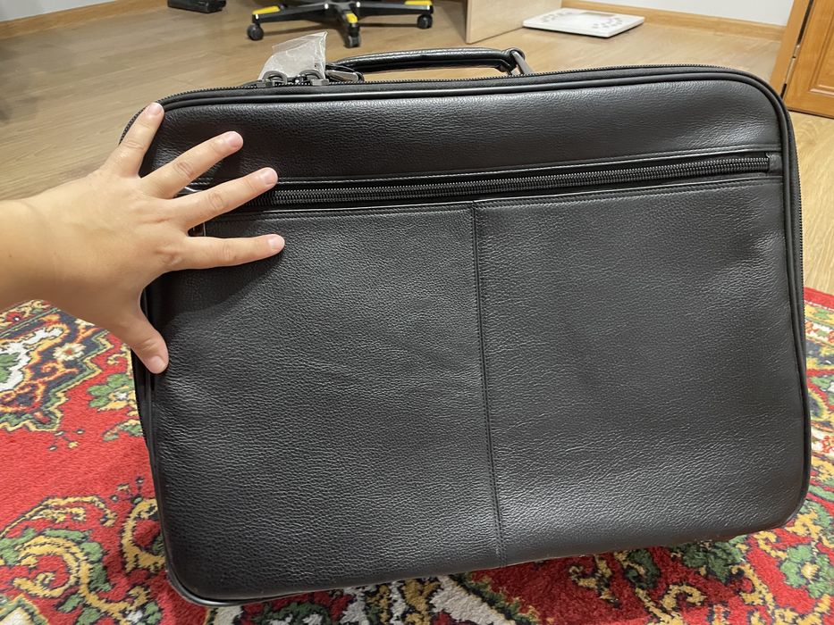 Кожанный Чемодан. Дорожная сумка.