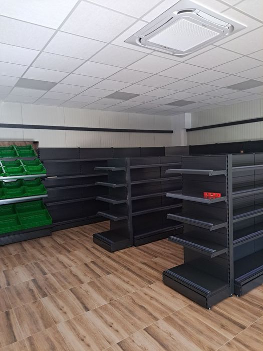 Стелажи за магазини