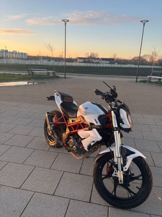 Vând sau schimb cu ori ce motocicleta benelli bn125
