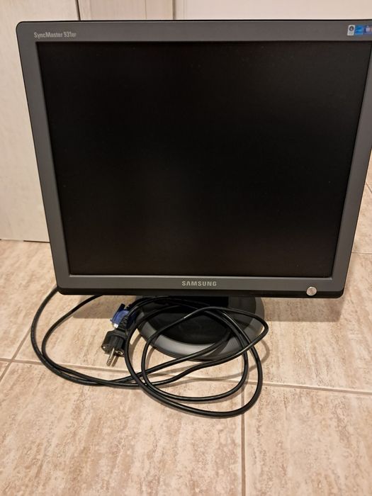 Монитор Samsung SyncMaster 931 BF