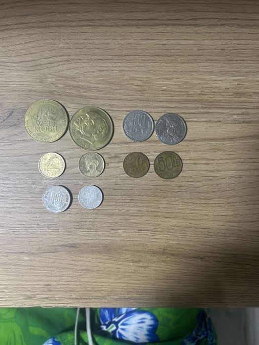 Monezi vechi de vanzare